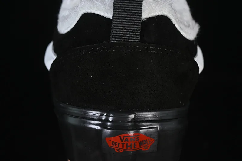 All categories Vans Vans series Vans Low Vans low-top Vans Knu Skool Vans plus velvet low-top casual skateboard shoes VN0009QCBMA